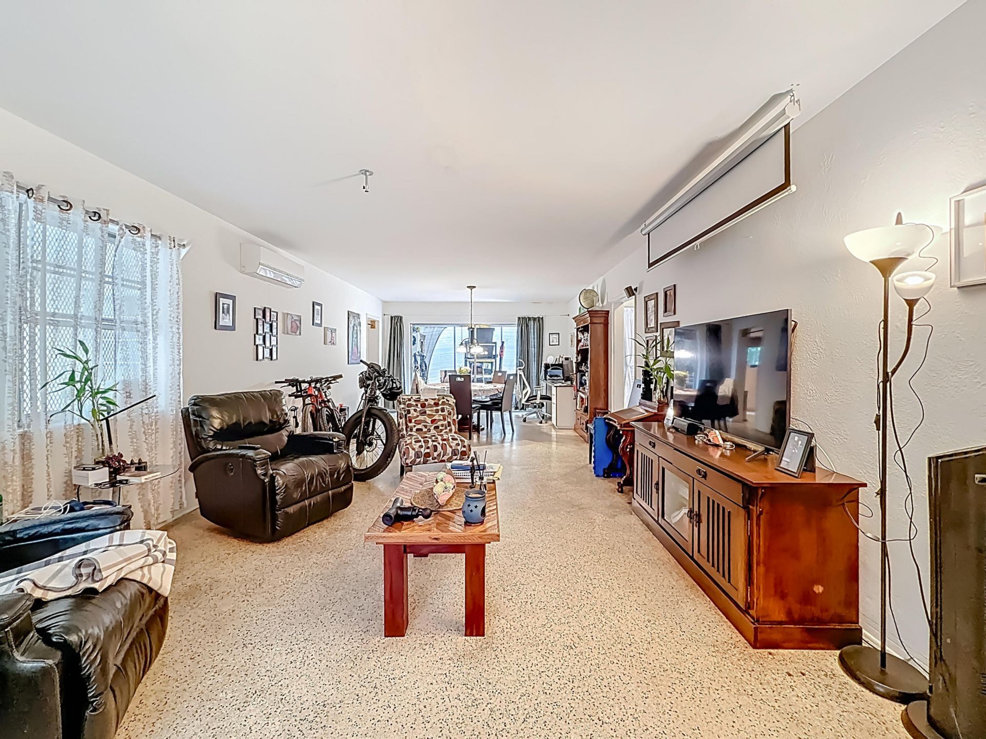 8347 E Dixie Highway, Miami, FL 33138 Photo