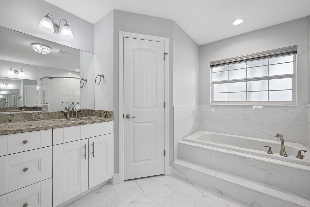 5957 NW Brenda Circle, Port Saint Lucie, FL 34986 Photo