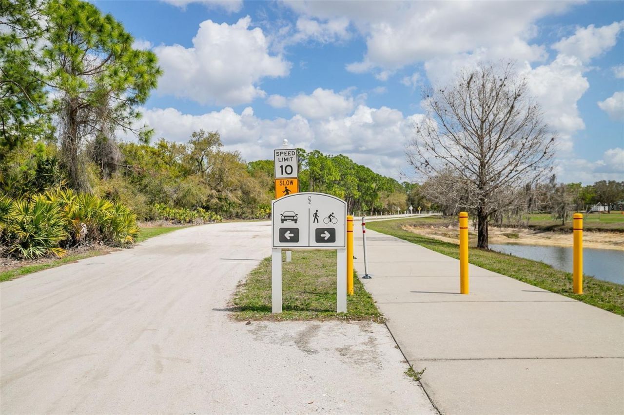 13339 Swallowtail Drive, Lakewood Ranch, FL 34202 Photo