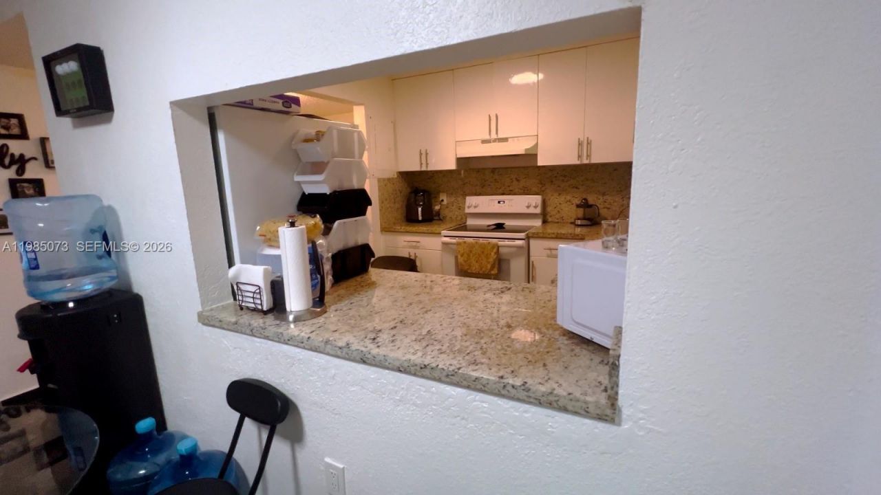 1900 W 68th St, Unit D207, Hialeah, FL 33014 Photo