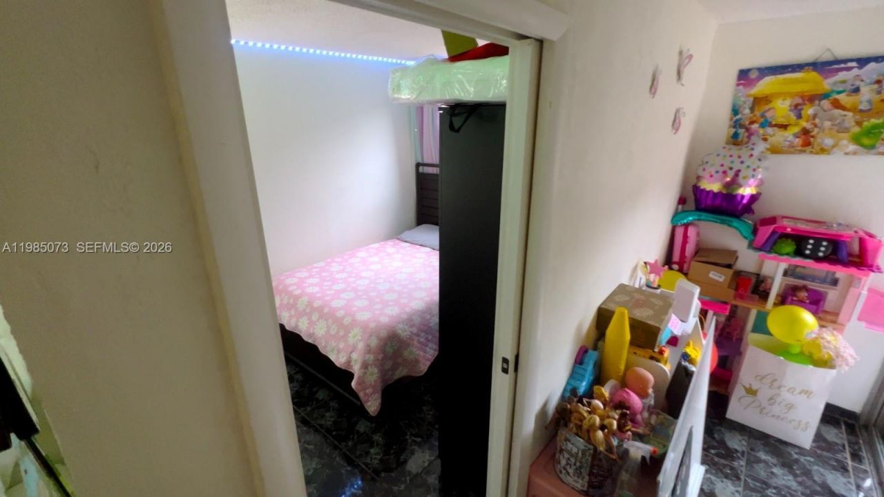 1900 W 68th St, Unit D207, Hialeah, FL 33014 Photo