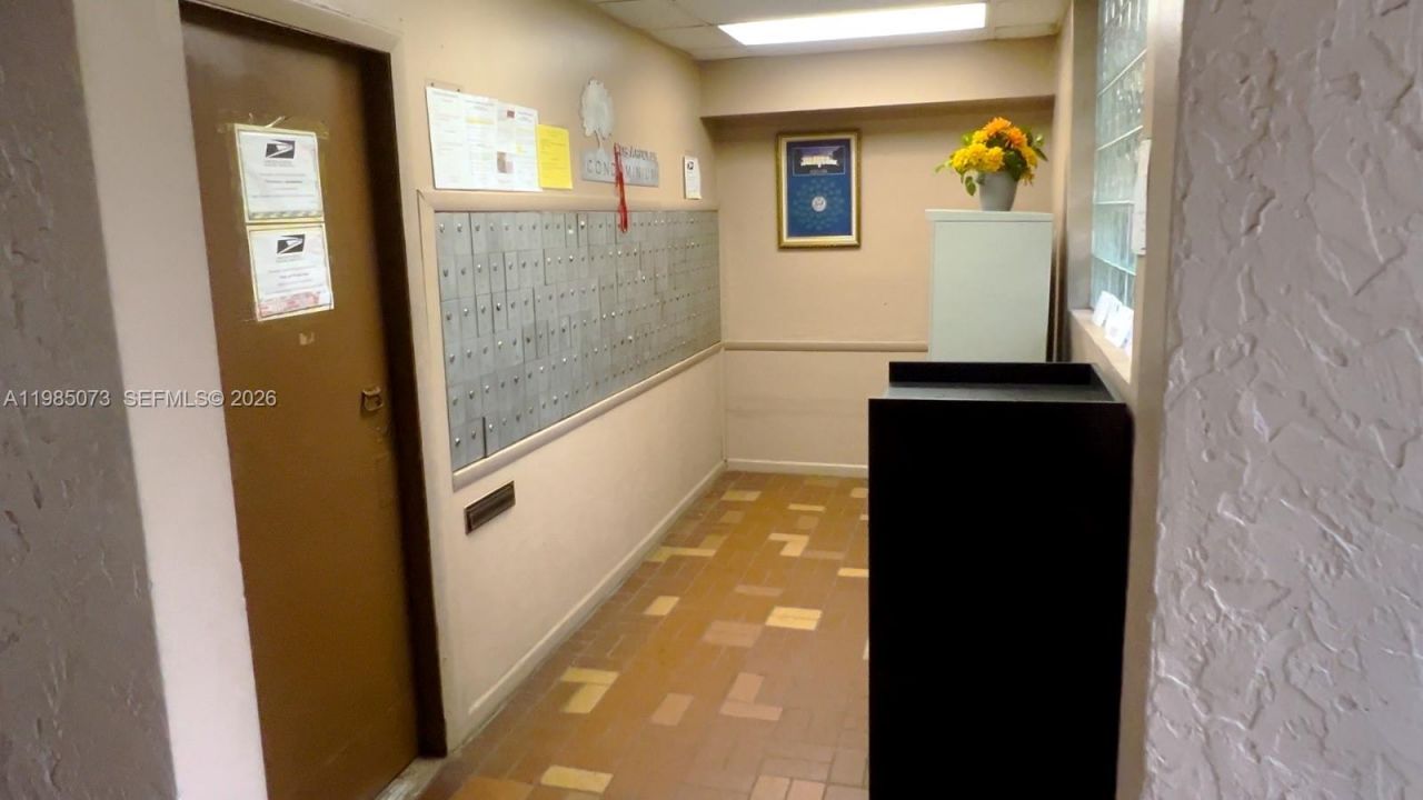 1900 W 68th St, Unit D207, Hialeah, FL 33014 Photo