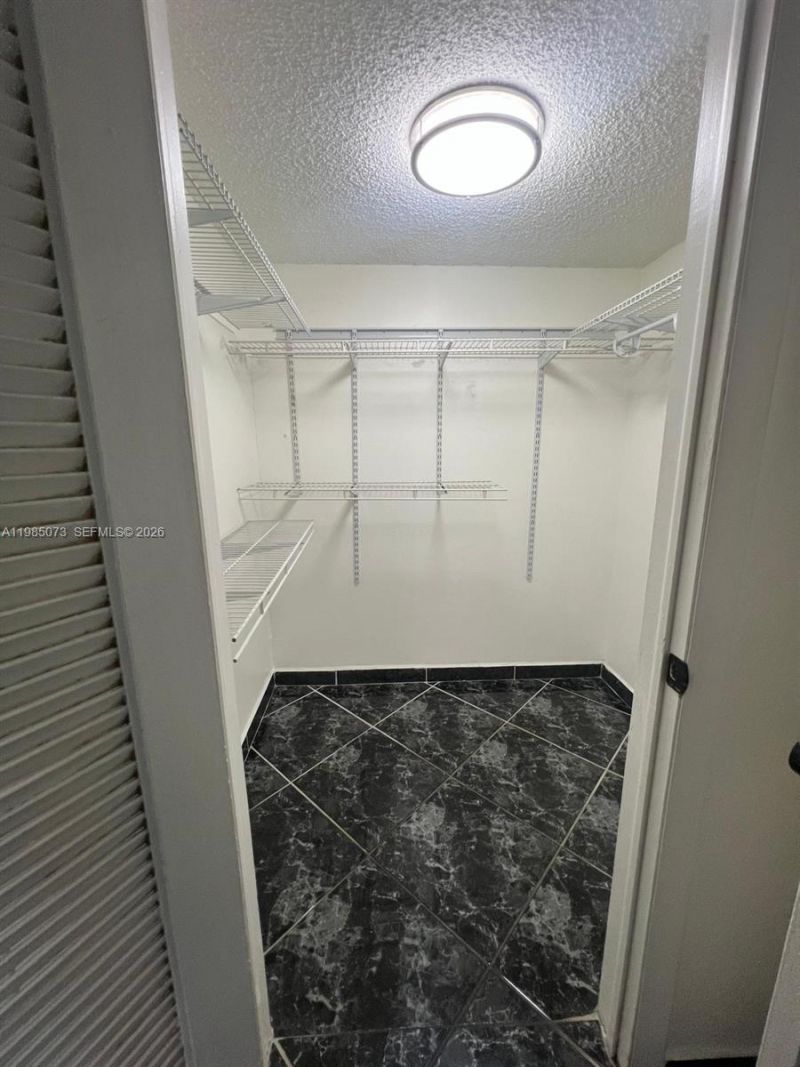 1900 W 68th St, Unit D207, Hialeah, FL 33014 Photo