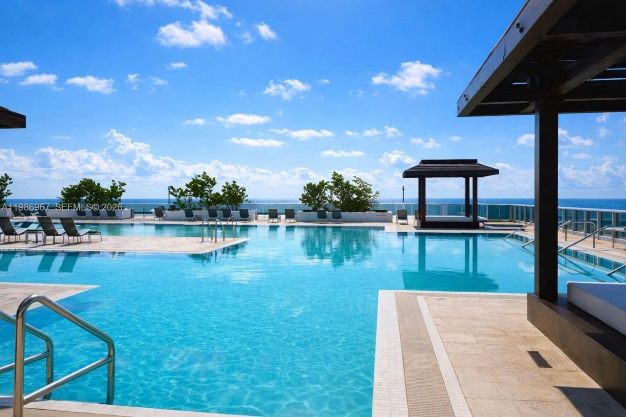 1800 S Ocean Dr, Unit UPH4301, Hallandale Beach, FL 33009 Photo