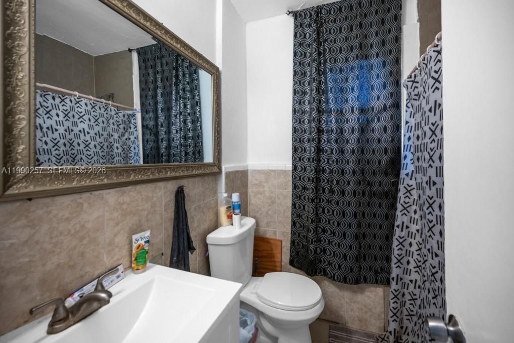 3018 NW 23rd Ave, Miami, FL 33142 Photo