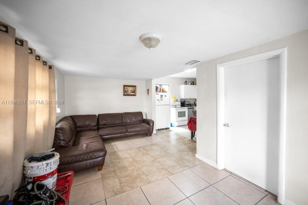 3018 NW 23rd Ave, Miami, FL 33142 Photo