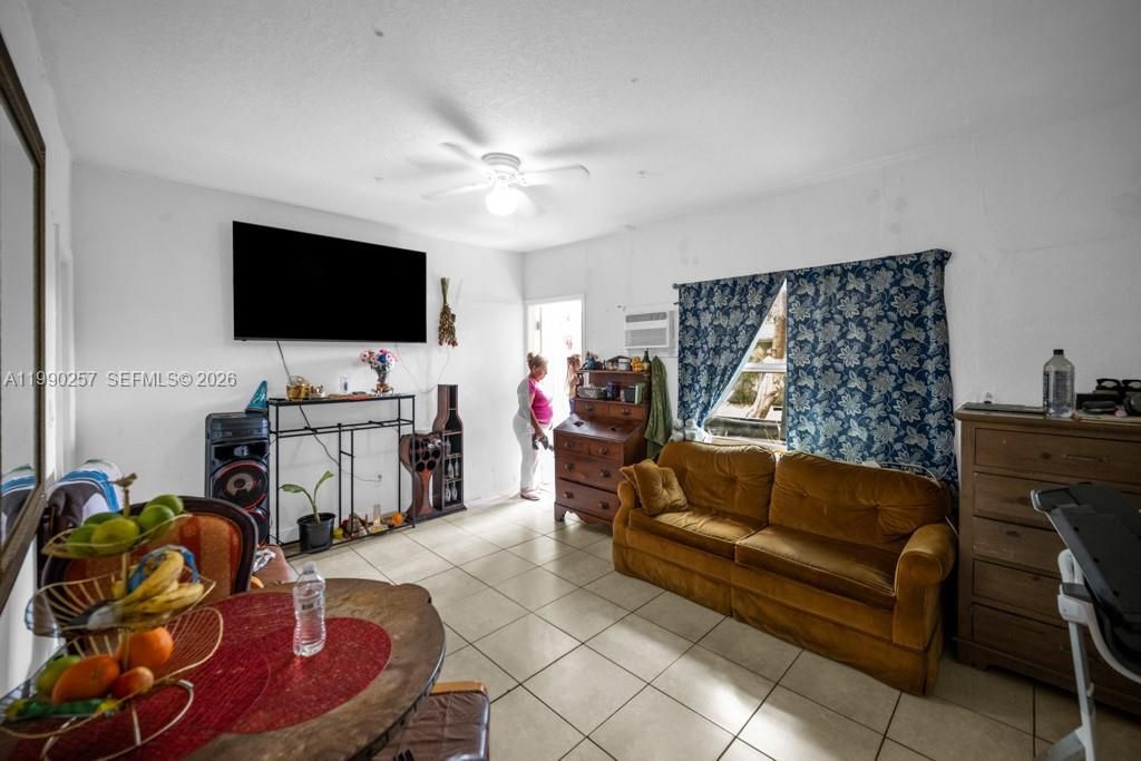 3018 NW 23rd Ave, Miami, FL 33142 Photo