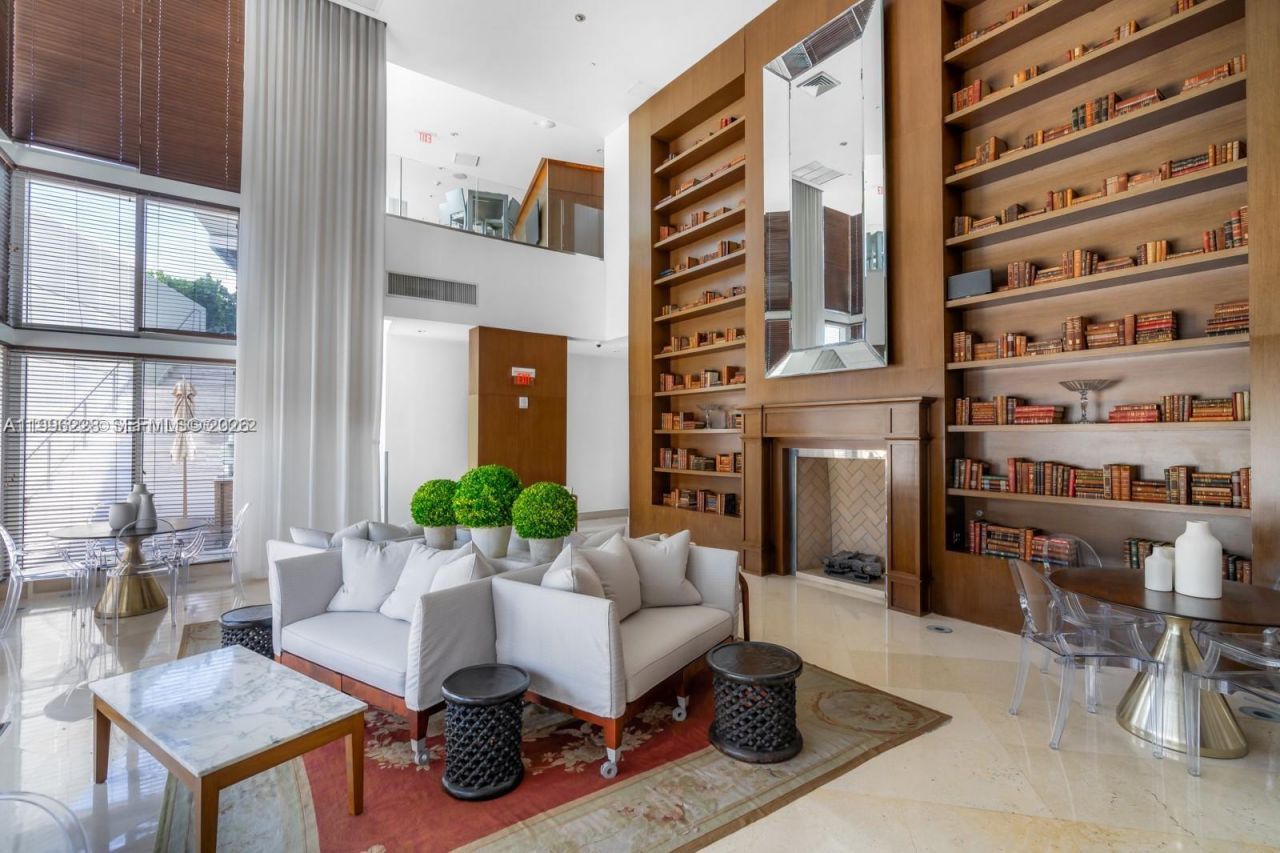 450 Alton Rd, Unit 3303, Miami Beach, FL 33139 Photo