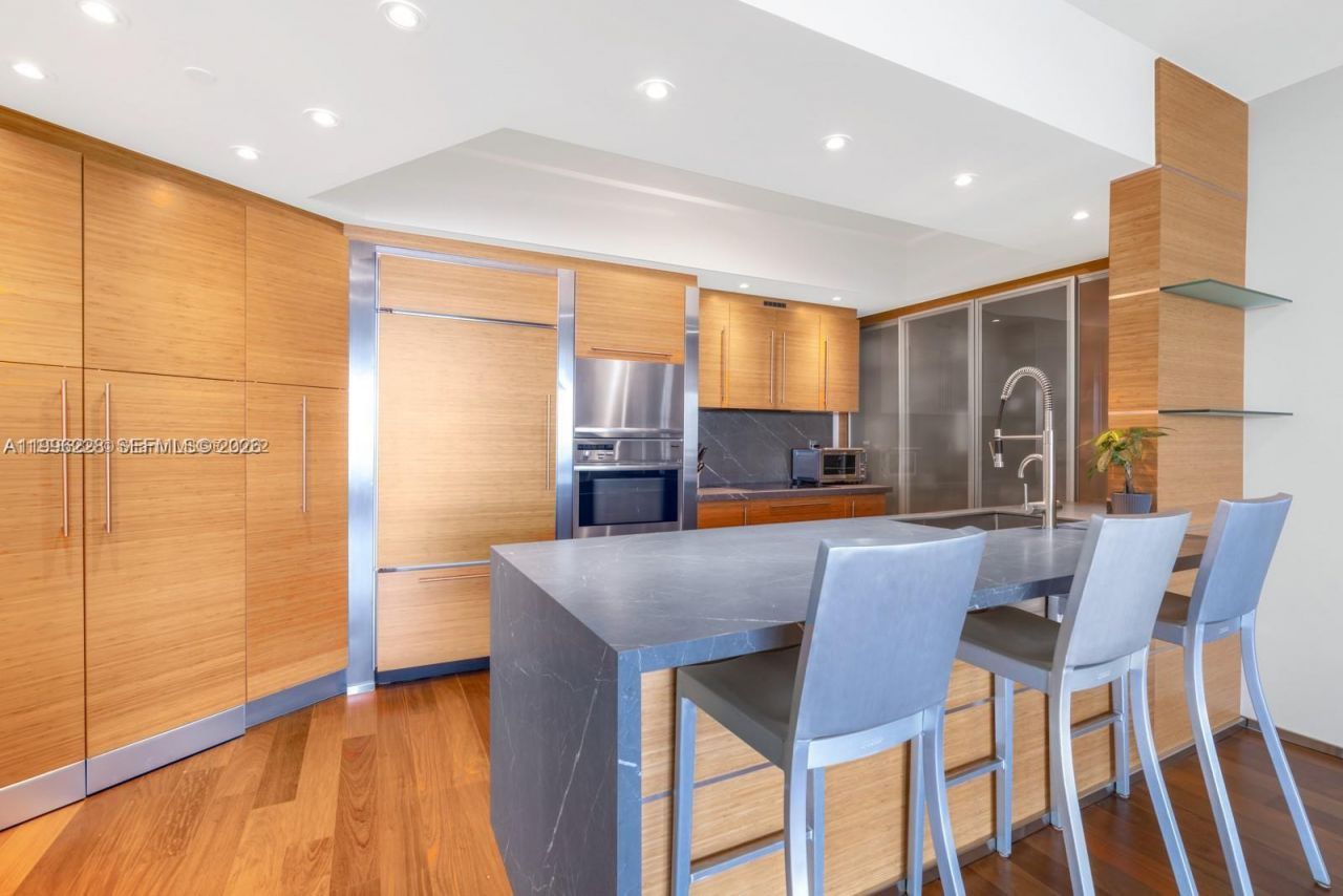 450 Alton Rd, Unit 3303, Miami Beach, FL 33139 Photo