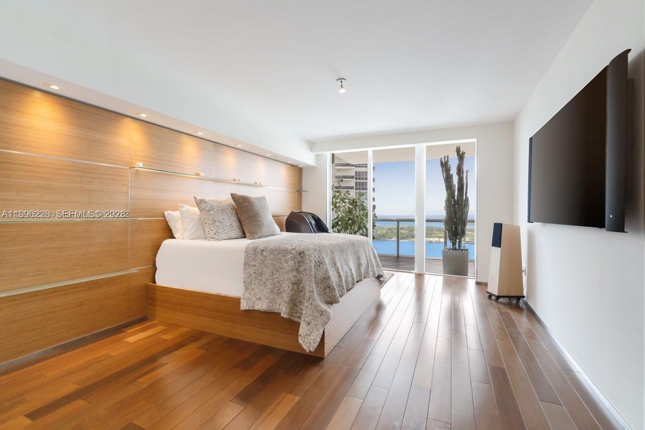 450 Alton Rd, Unit 3303, Miami Beach, FL 33139 Photo