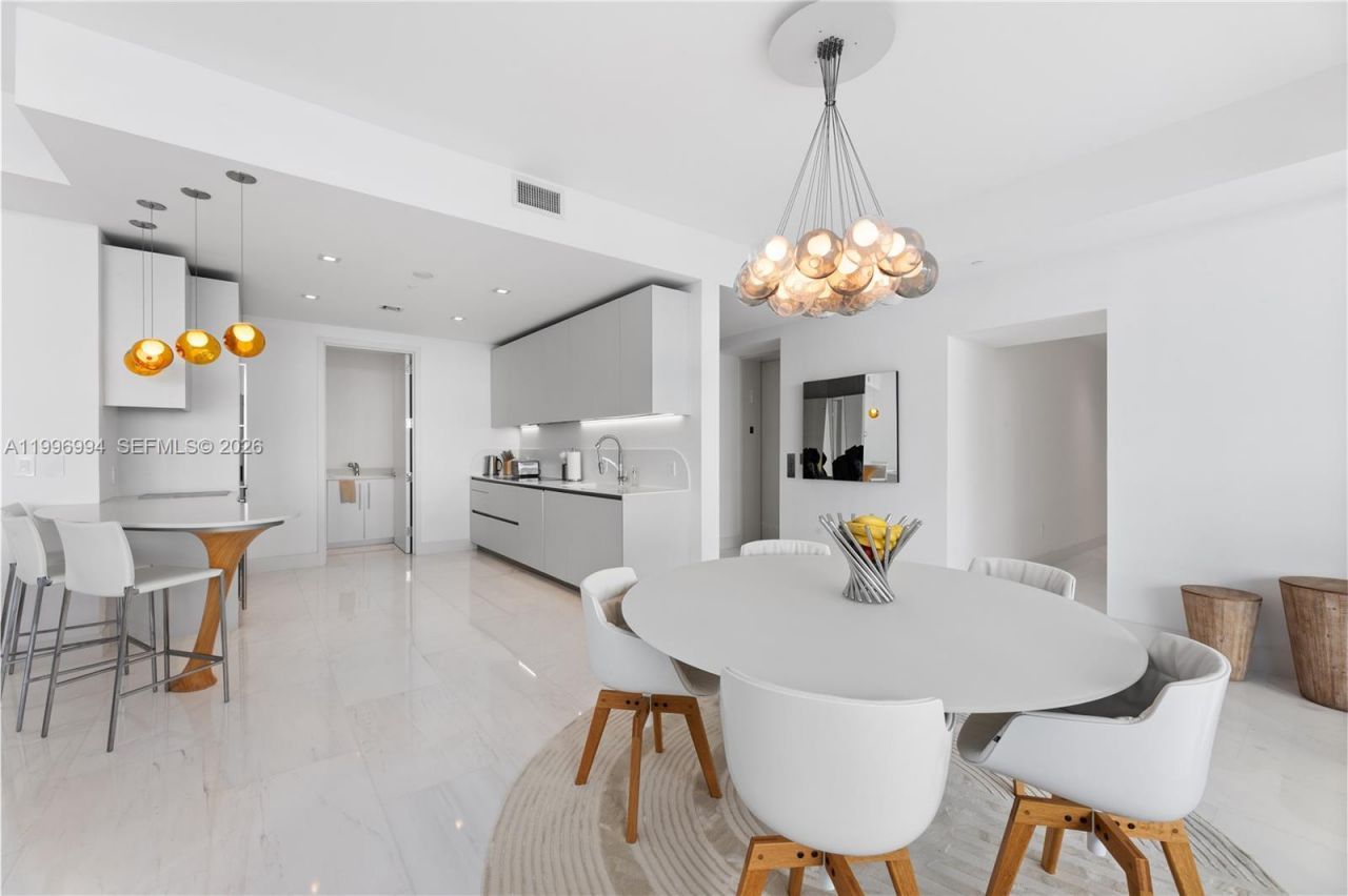 16901 Collins Ave, Unit 802, Sunny Isles Beach, FL 33160 Photo