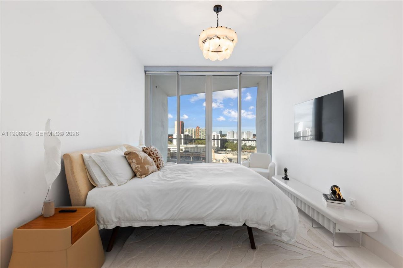 16901 Collins Ave, Unit 802, Sunny Isles Beach, FL 33160 Photo