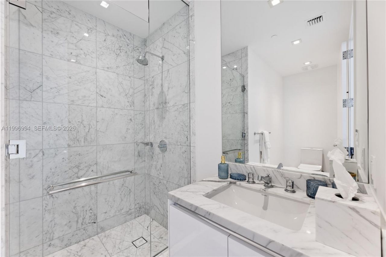 16901 Collins Ave, Unit 802, Sunny Isles Beach, FL 33160 Photo