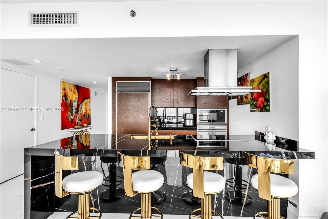 495 Brickell Ave, Unit 5301, Miami, FL 33131 Photo