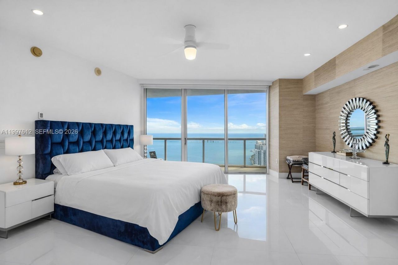 495 Brickell Ave, Unit 5301, Miami, FL 33131 Photo