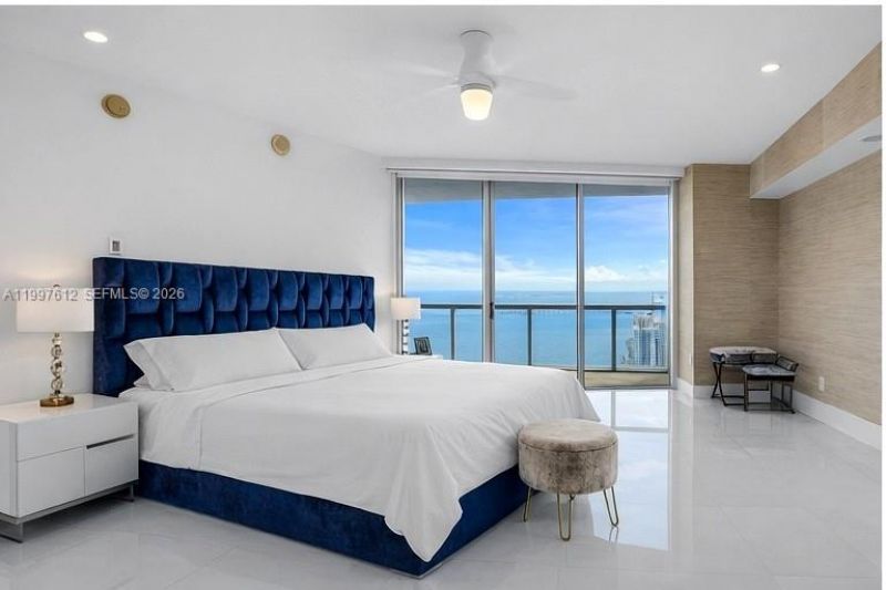 495 Brickell Ave, Unit 5301, Miami, FL 33131 Photo