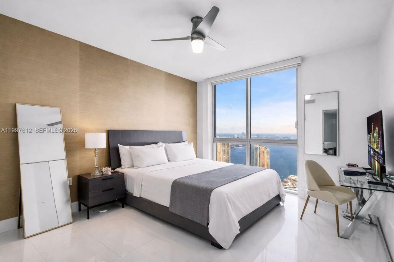 495 Brickell Ave, Unit 5301, Miami, FL 33131 Photo