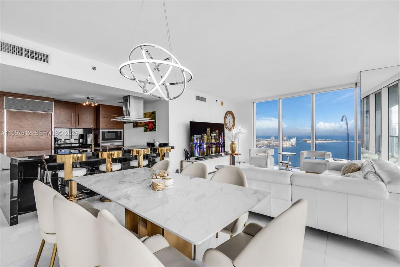 495 Brickell Ave, Unit 5301, Miami, FL 33131 Photo