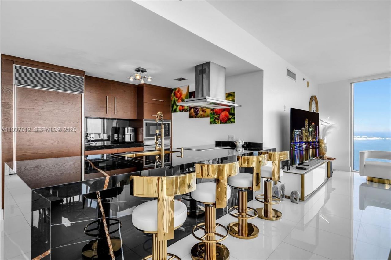 495 Brickell Ave, Unit 5301, Miami, FL 33131 Photo