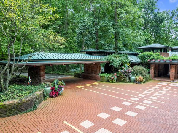 5140 Turtle Point Drive, Ann Arbor, MI 48105