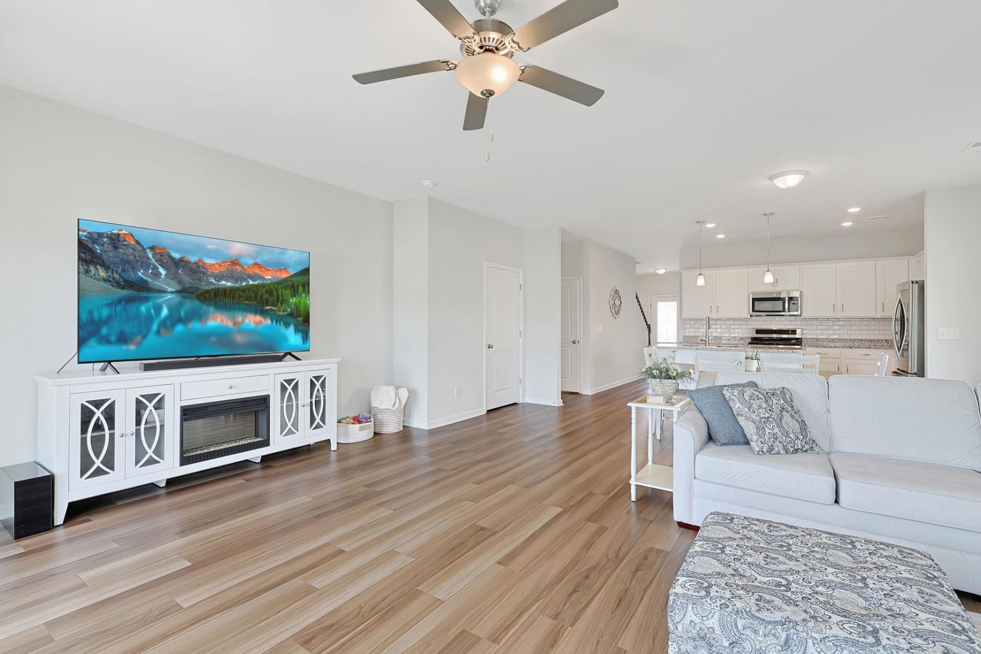 800 Lambeth Ln. Photo 4