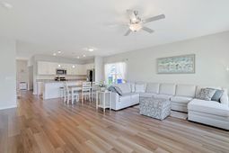 800 Lambeth Ln. photo 4