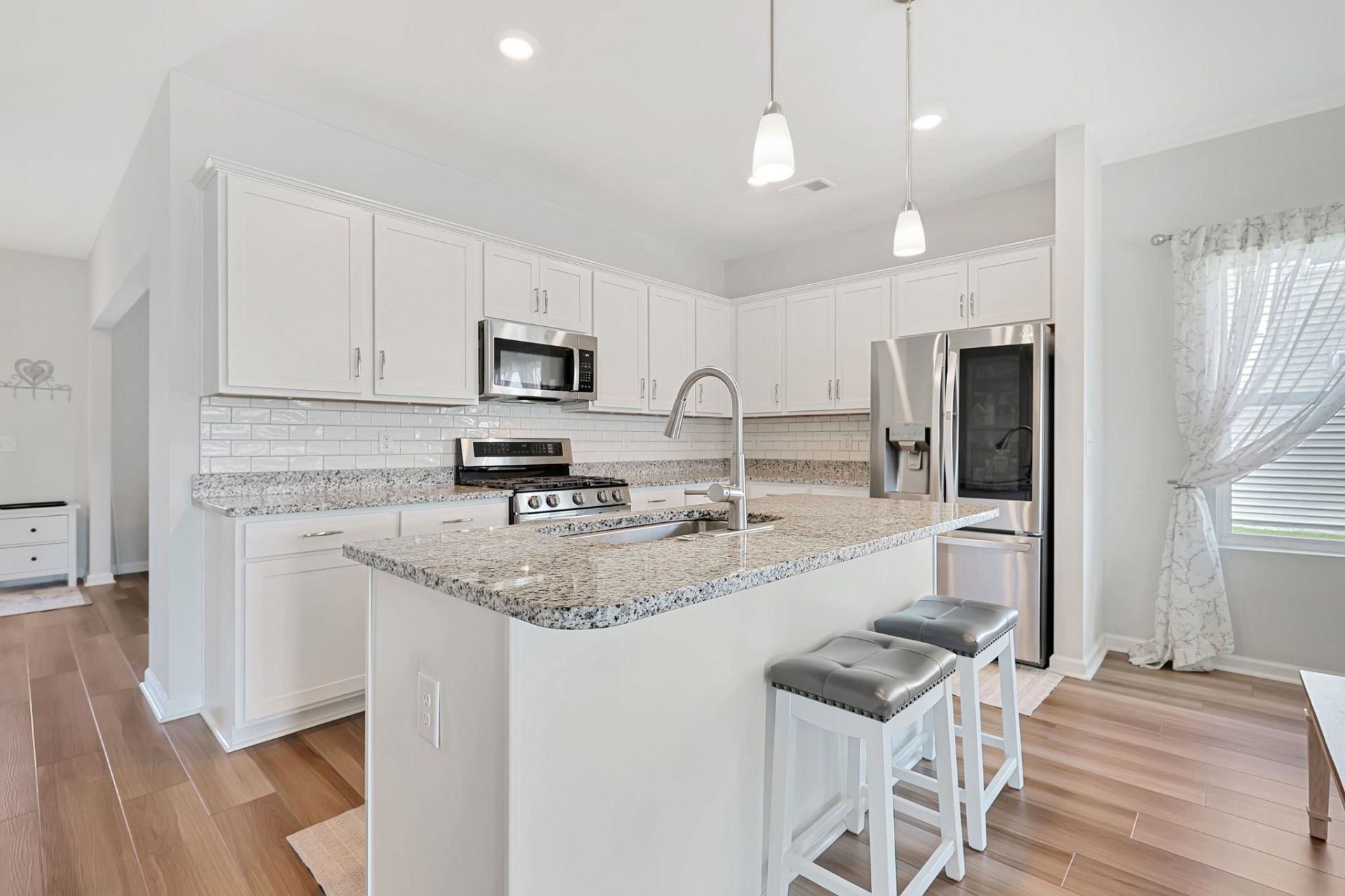 800 Lambeth Ln. Photo 8