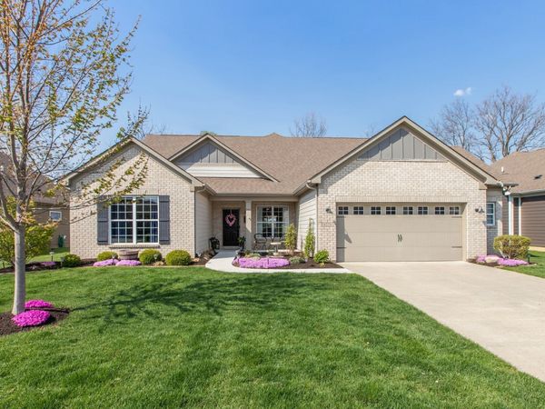 4220 Backstretch Lane, Bargersville, IN 46106