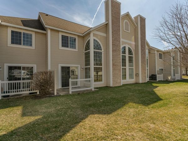 1930 Topaz Pointe Lane SW, Rochester, MN 55902