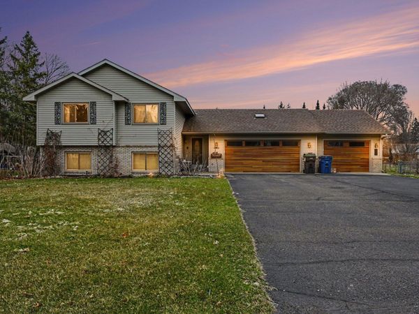 5500 273rd Street , Wyoming, MN 55092