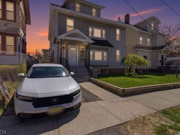 222 Osborne Ter, Newark, NJ 07112