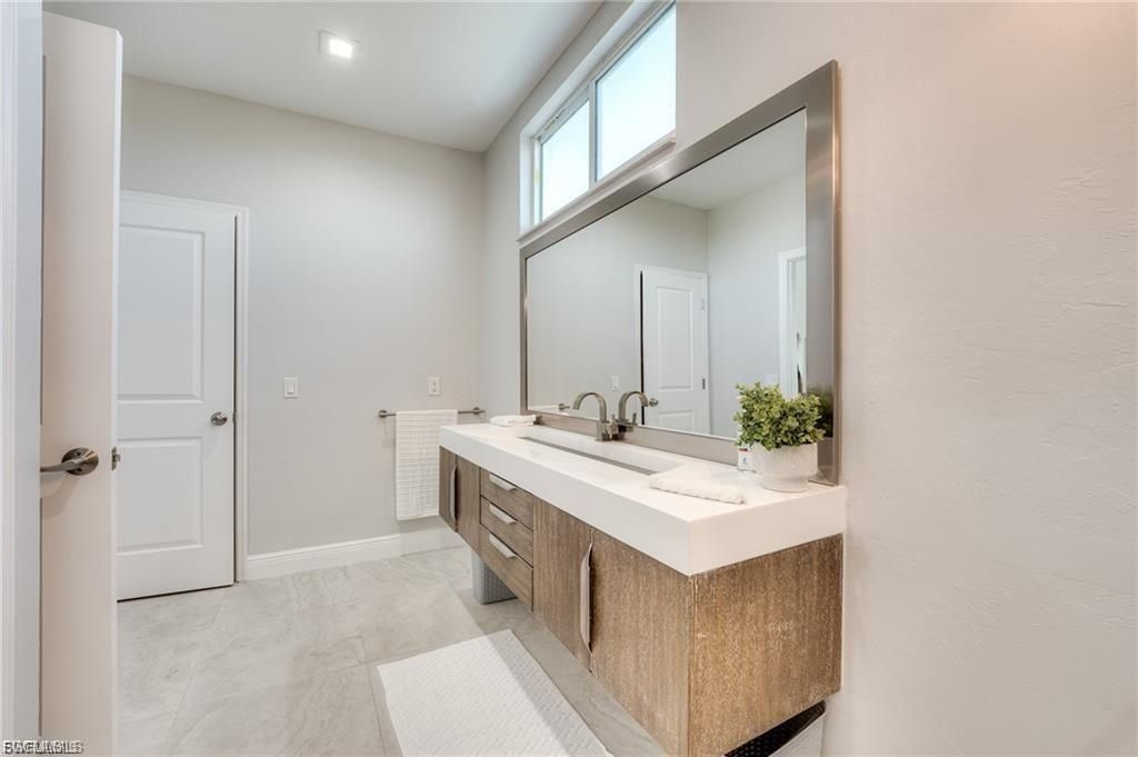 785 Rabbit Rd, Sanibel, FL 33957 Photo