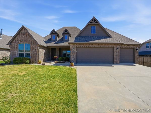 4003 S 14th Place , Broken Arrow, OK 74011