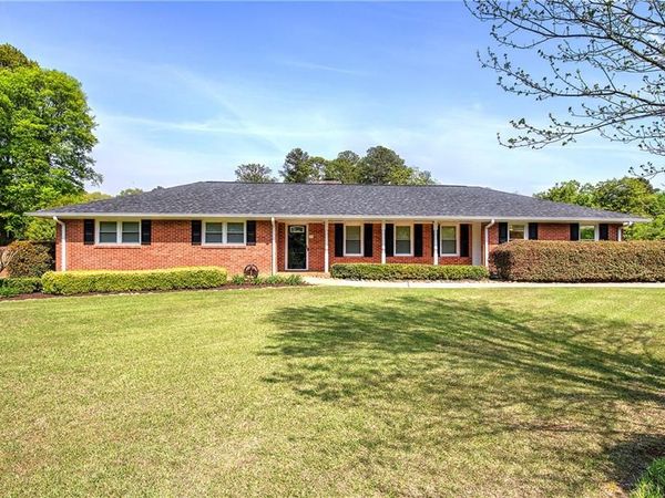 22 Sunset Circle, Cartersville, GA 30120