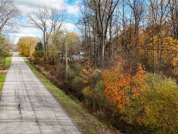 Willowdale Drive, Macedon, NY 14502