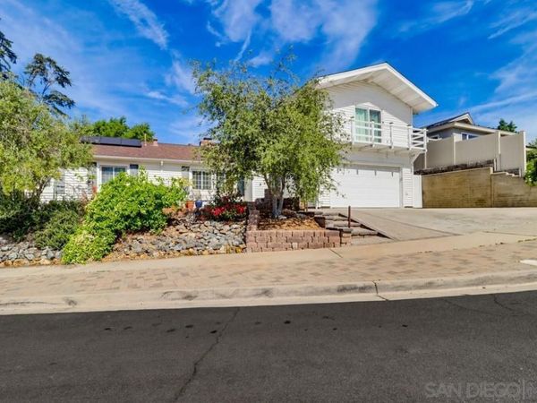 1570 Villa Crest Dr, El Cajon, CA 92021