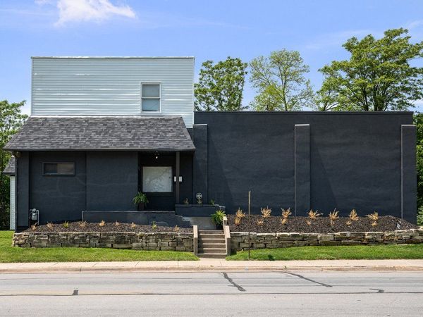 2400 24th Street , Rock Island, IL 61201