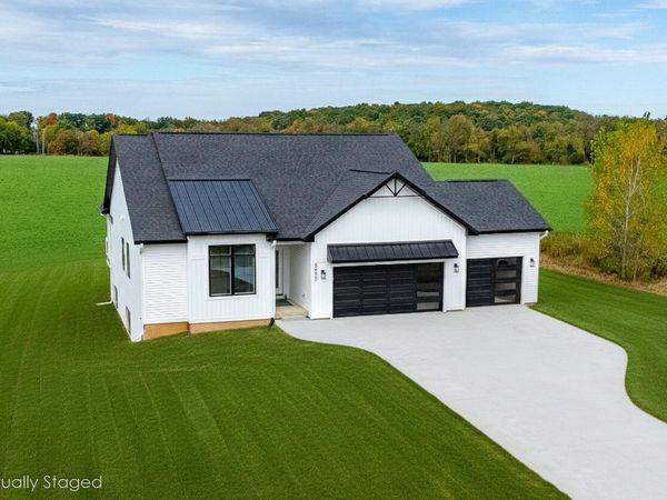 5695 Elmgrove Avenue, Richland, MI 49083