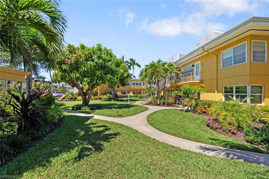 221 8th Ave S, Unit 221B, Naples, FL 34102 Photo