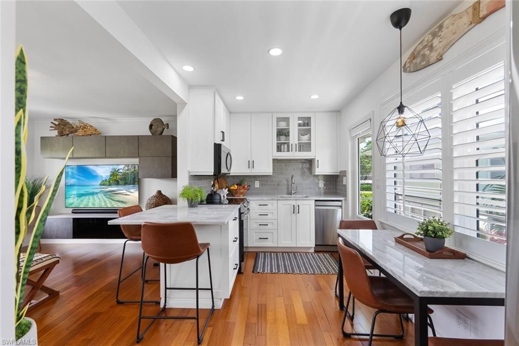 221 8th Ave S, Unit 221B, Naples, FL 34102 Photo