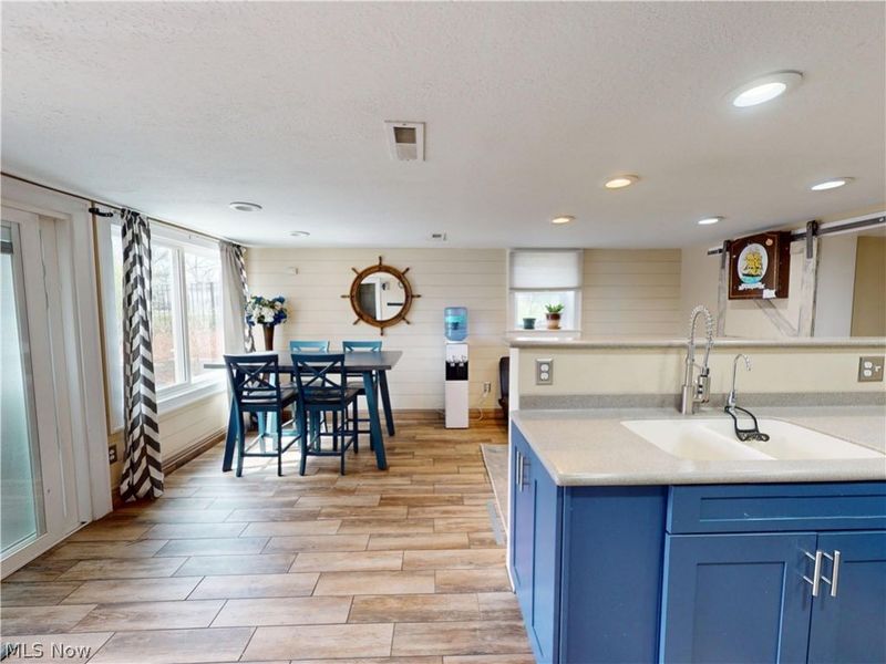 674 Portage Lakes Drive, Akron, OH 44319 Photo 21