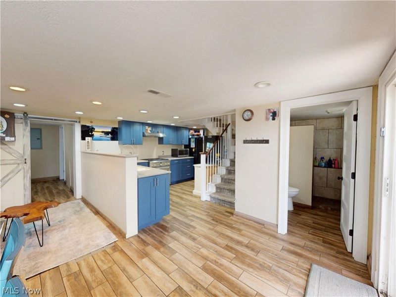 674 Portage Lakes Drive, Akron, OH 44319 Photo 7