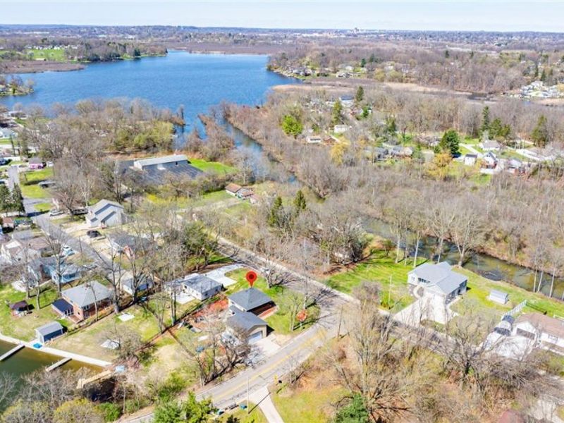 674 Portage Lakes Drive, Akron, OH 44319 Photo 7