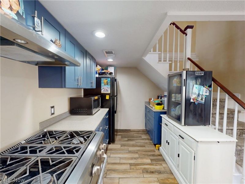 674 Portage Lakes Drive, Akron, OH 44319 Photo 9