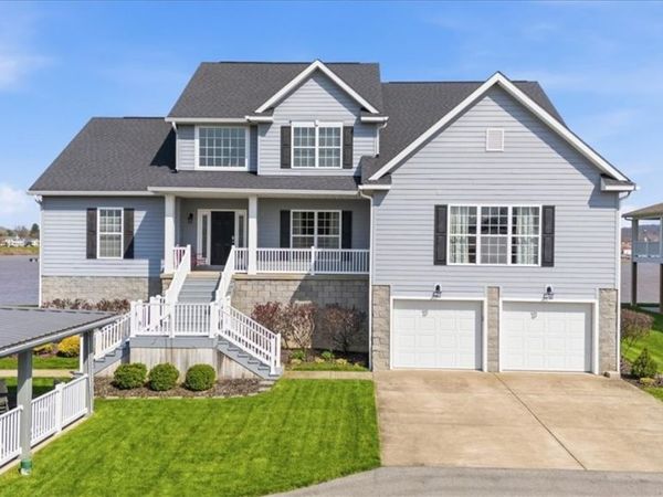 2 Stern Drive, Williamstown, WV 26187