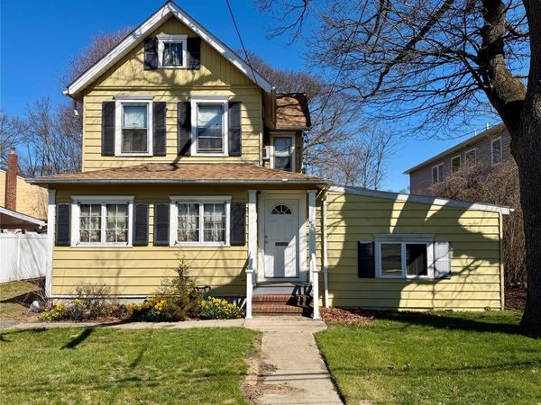 1789 Smith Street , Merrick, NY 11566