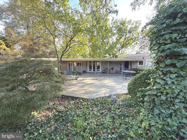 4300 MEADOWCREST ROAD , HARRISBURG, PA 17112