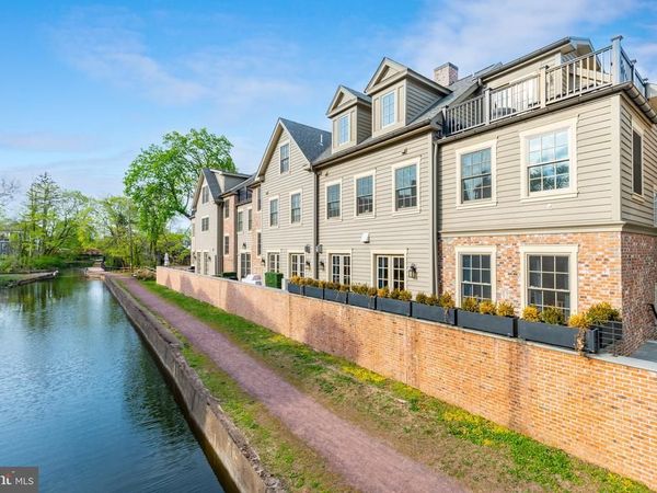 18 W MECHANIC STREET, Unit 1, NEW HOPE, PA 18938