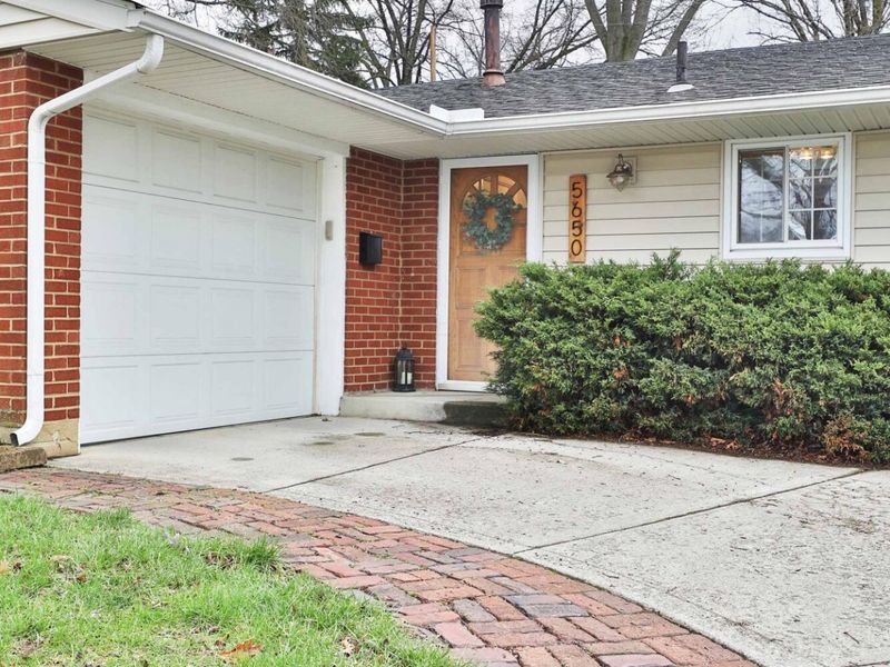 5650 Copenhagen Drive, Westerville, OH 43081 Photo 3