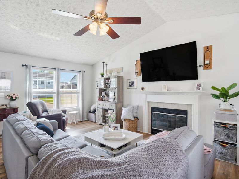 6592 Warriner Way, Canal Winchester, OH 43110 Photo 5